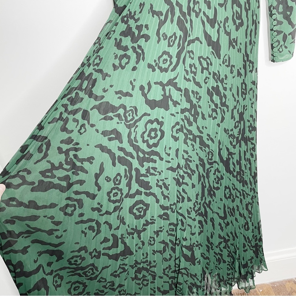 NWT Self-Portrait Green Leopard Pleated Chiffon Maxi Dress Size 4 - Picture 8 of 10
